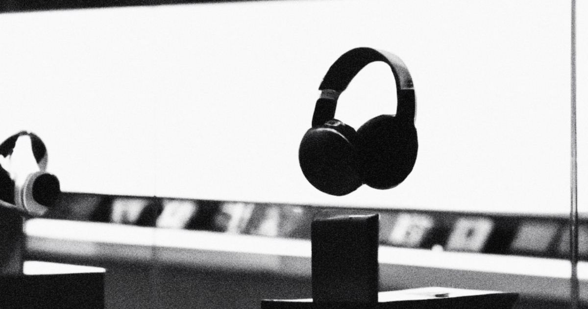NADSTAW UCHA: Historia słuchawek | Brian Eno | Radio Kapitał